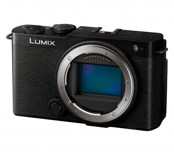 Фотоаппарат беззеркальный Panasonic Lumix S9 Body