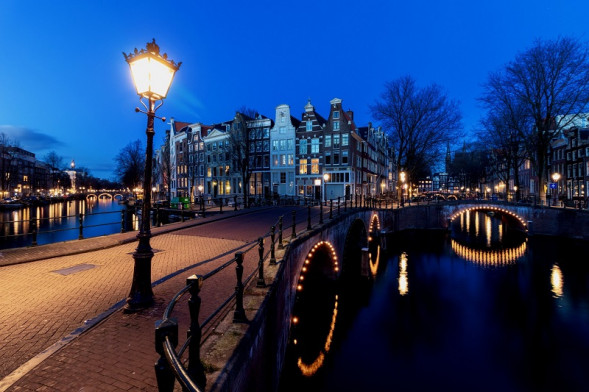 Фотоаппарат зеркальный Canon EOS 77D Body