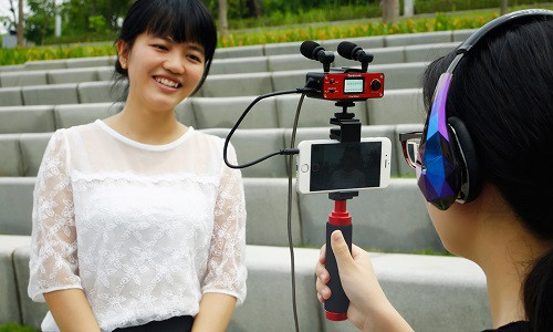 Микрофон для смартфонов Saramonic SmartMixer