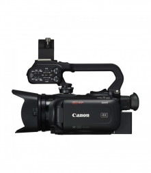 Видеокамера Canon XA40 в Москве