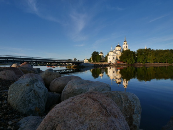 Объектив Panasonic Leica Camera DG Vario-Summilux 10-25 mm F/1.7