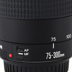 Объектив Canon EF 75-300mm f/4-5.6 III в Москве