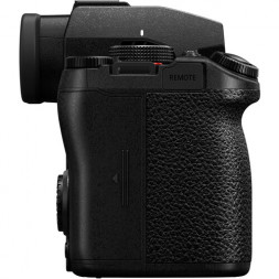 Фотоаппарат беззеркальный Panasonic Lumix DC-S5 II Body в Москве