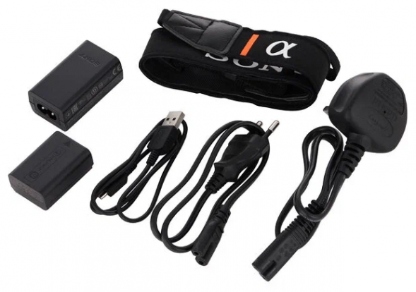 Фотоаппарат беззеркальный Sony Alpha ILCE-6400 Kit E PZ 16–50 мм F3.5–5.6 OSS (SELP1650), серебристый