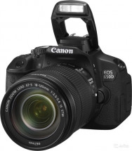 Зеркальный фотоаппарат Canon EOS 650D Kit в Москве